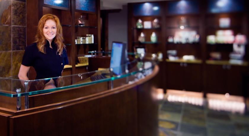 The Parkside And 4* Victoria